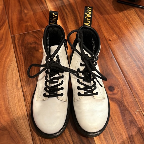 White Dr.Martens size 13 kids - Picture 2 of 3